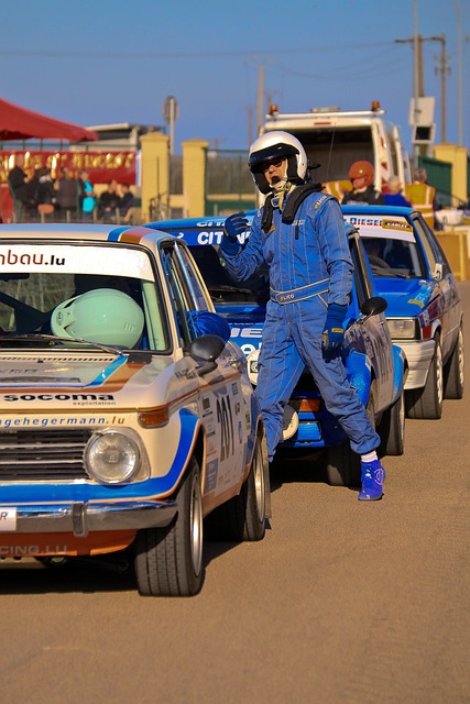 球队必须在 球队必须在